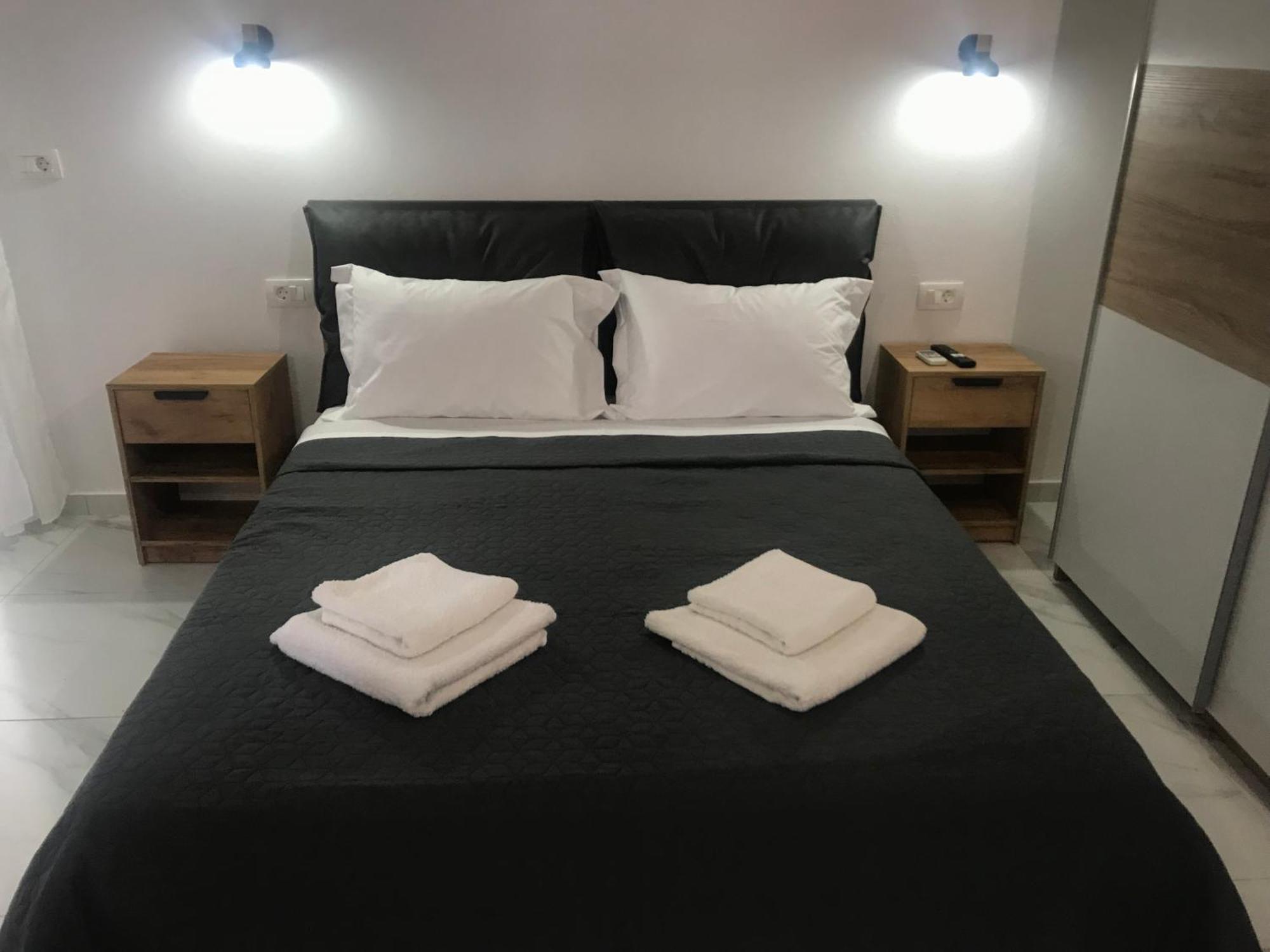 Bafas Apartments Plataria Bagian luar foto